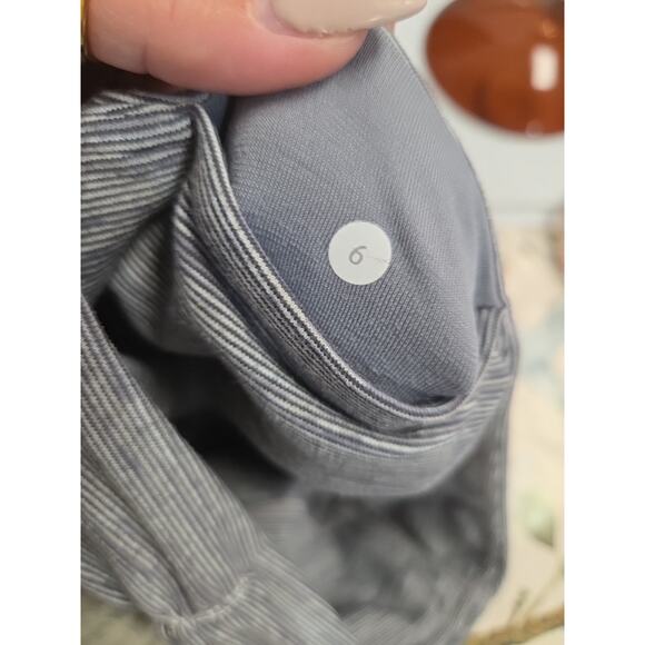 Lululemon Train Times Crop 17" size 6 Wee Are From Space Ice Grey Alpine White - Picture 13 of 13